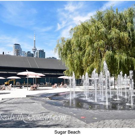 Three-Bedroom Condo With Free Parking Nearby Cn Tower With Lake View Toronto Zewnętrze zdjęcie